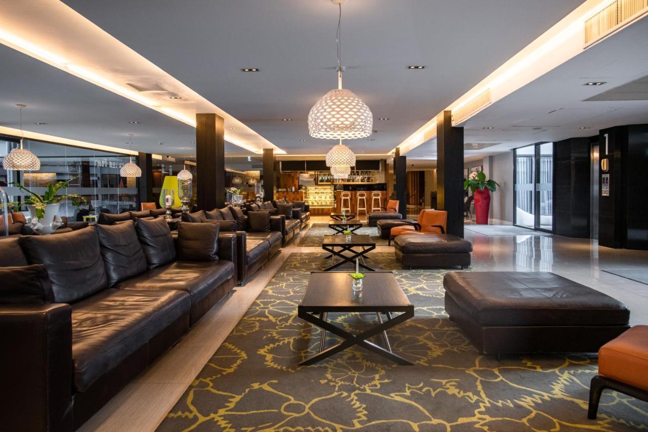 S Ratchada Leisure Hotel - Sha Plus Bangkok Exterior foto The lobby of the hotel